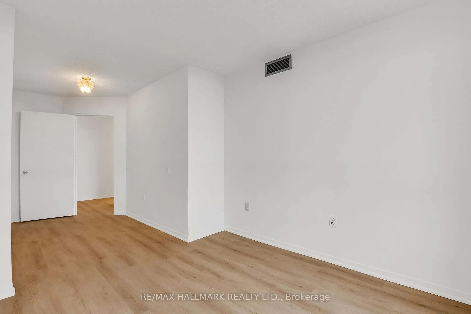 Photo 23 of Unit 1103, 21 Overlea Boulevard, Toronto, Thorncliffe Park — HOMEH