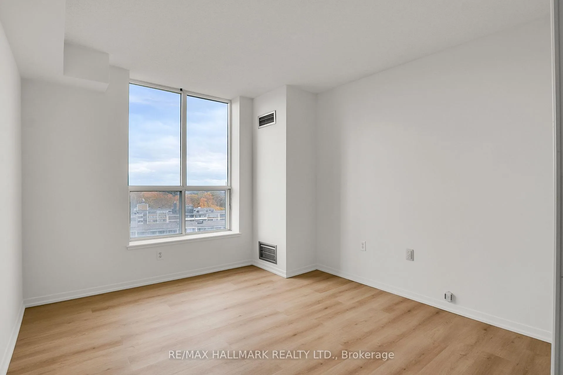 Photo 27 of Unit 1103, 21 Overlea Boulevard, Toronto, Thorncliffe Park — HOMEH
