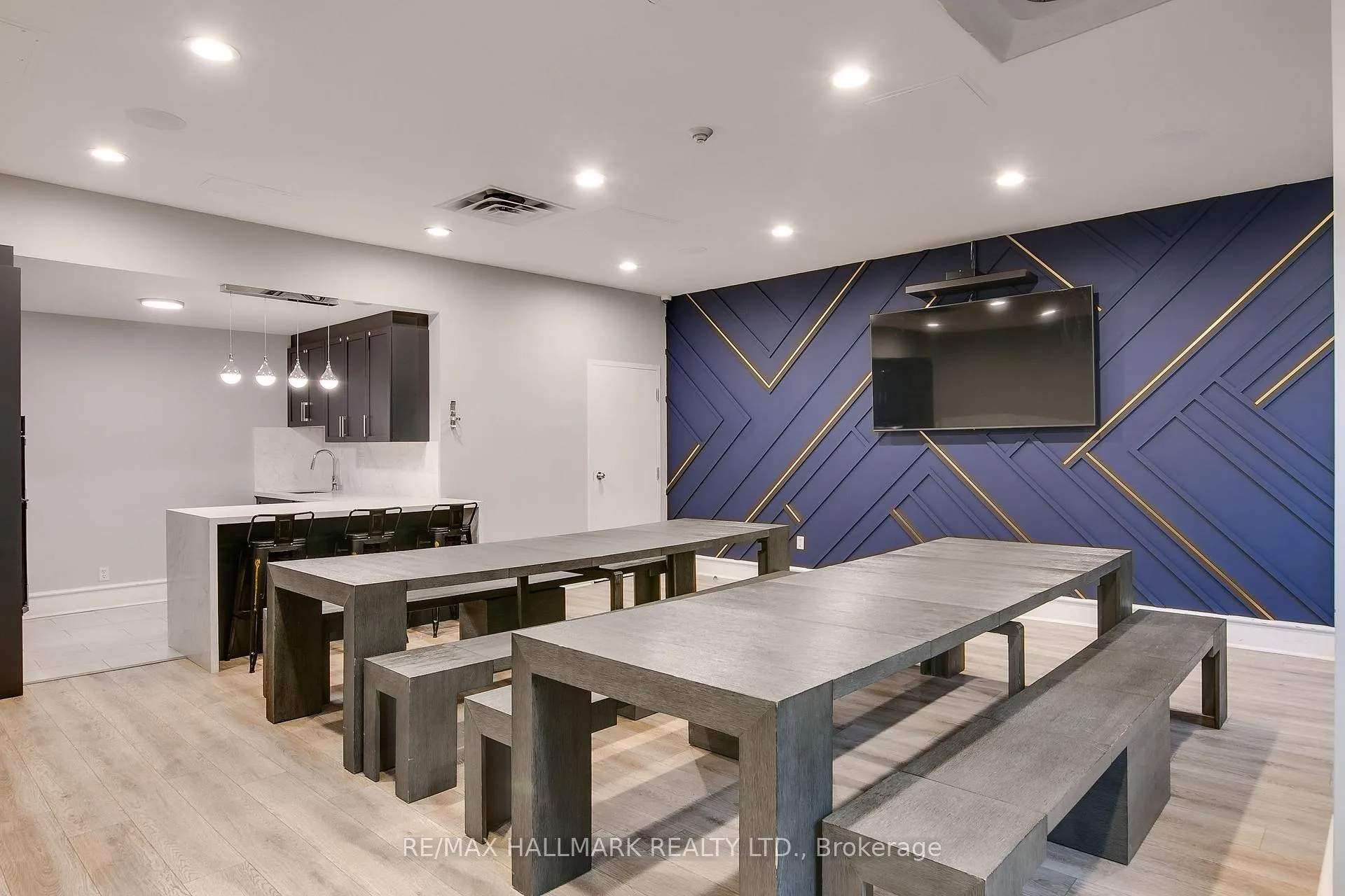 Photo 38 of Unit 1103, 21 Overlea Boulevard, Toronto, Thorncliffe Park — HOMEH