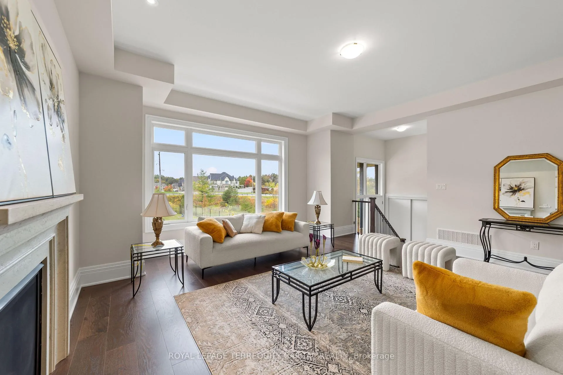 Photo 6 of 23 Kingwood Lane, Aurora, Aurora Estates — HOMEH