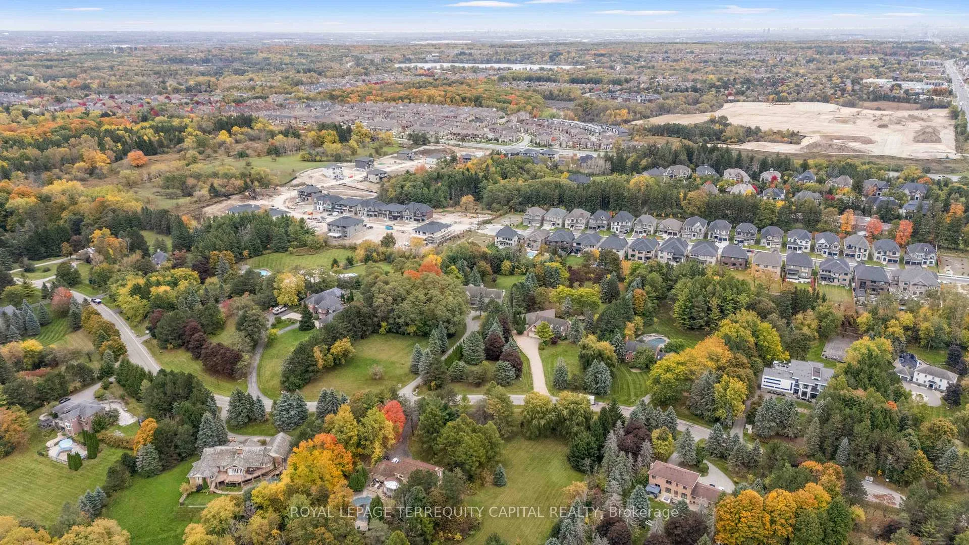 Photo 47 of 23 Kingwood Lane, Aurora, Aurora Estates — HOMEH