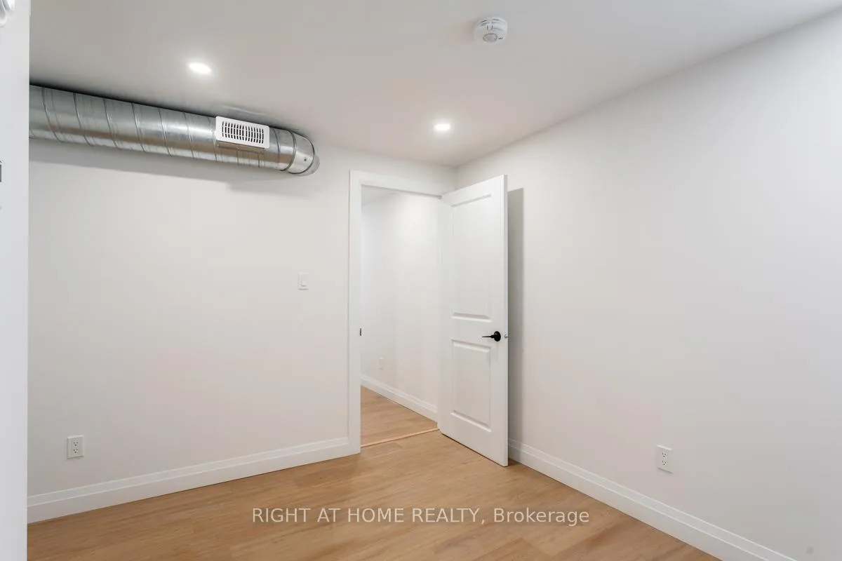 Photo 15 of Unit 4, 113 Catharine Street N, Hamilton, Beasley — HOMEH