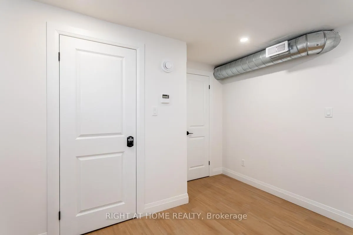 Photo 16 of Unit 4, 113 Catharine Street N, Hamilton, Beasley — HOMEH