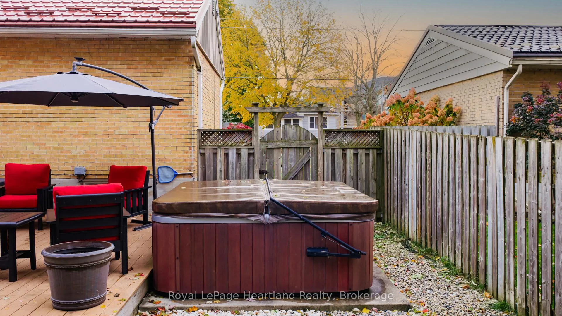 Photo 7 of 202 St. David Street, West Perth, Mitchell — HOMEH