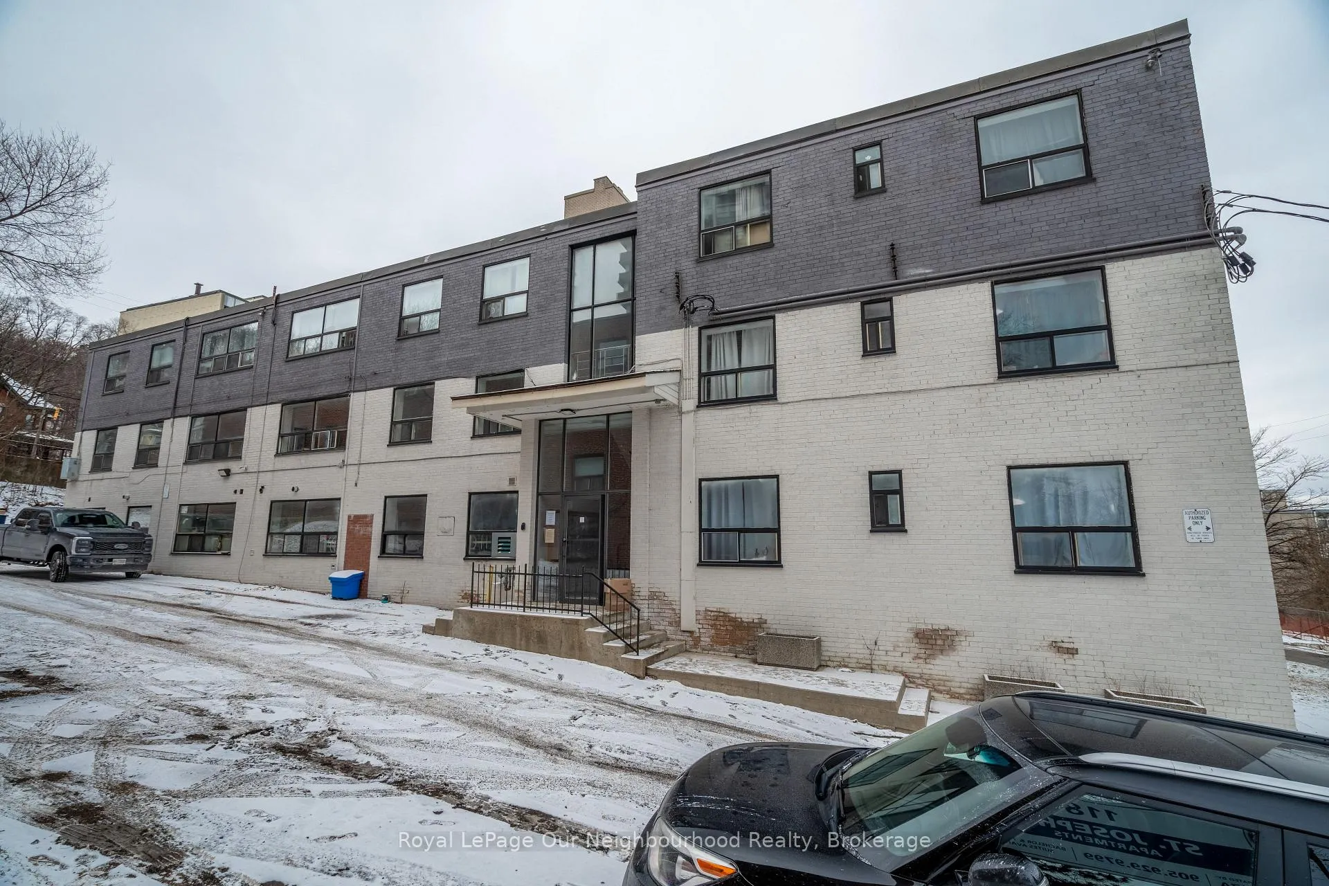 Photo 1 of Unit 307, 112 St. Joseph's Drive, Hamilton, Corktown — HOMEH