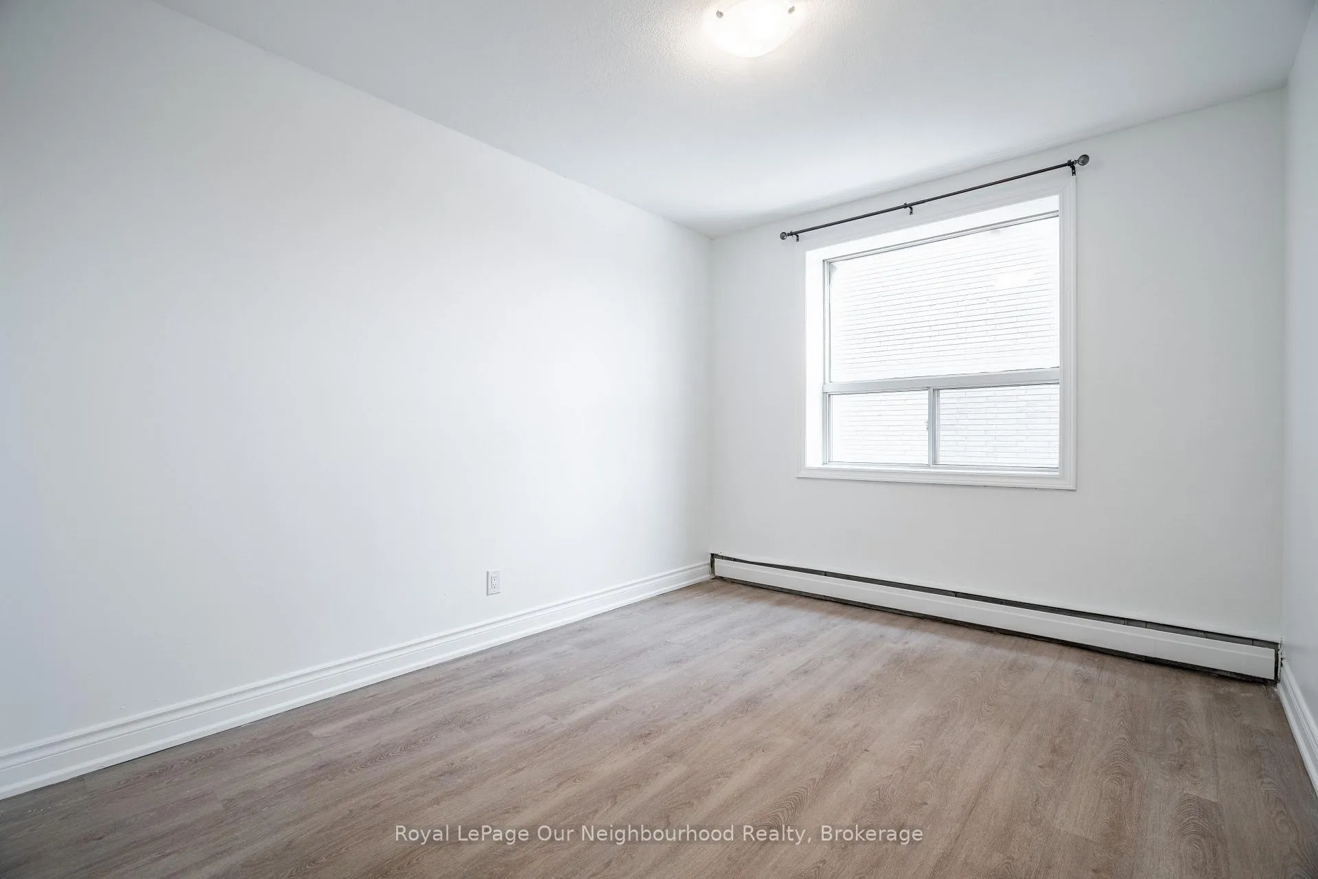 Photo 13 of Unit 307, 112 St. Joseph's Drive, Hamilton, Corktown — HOMEH