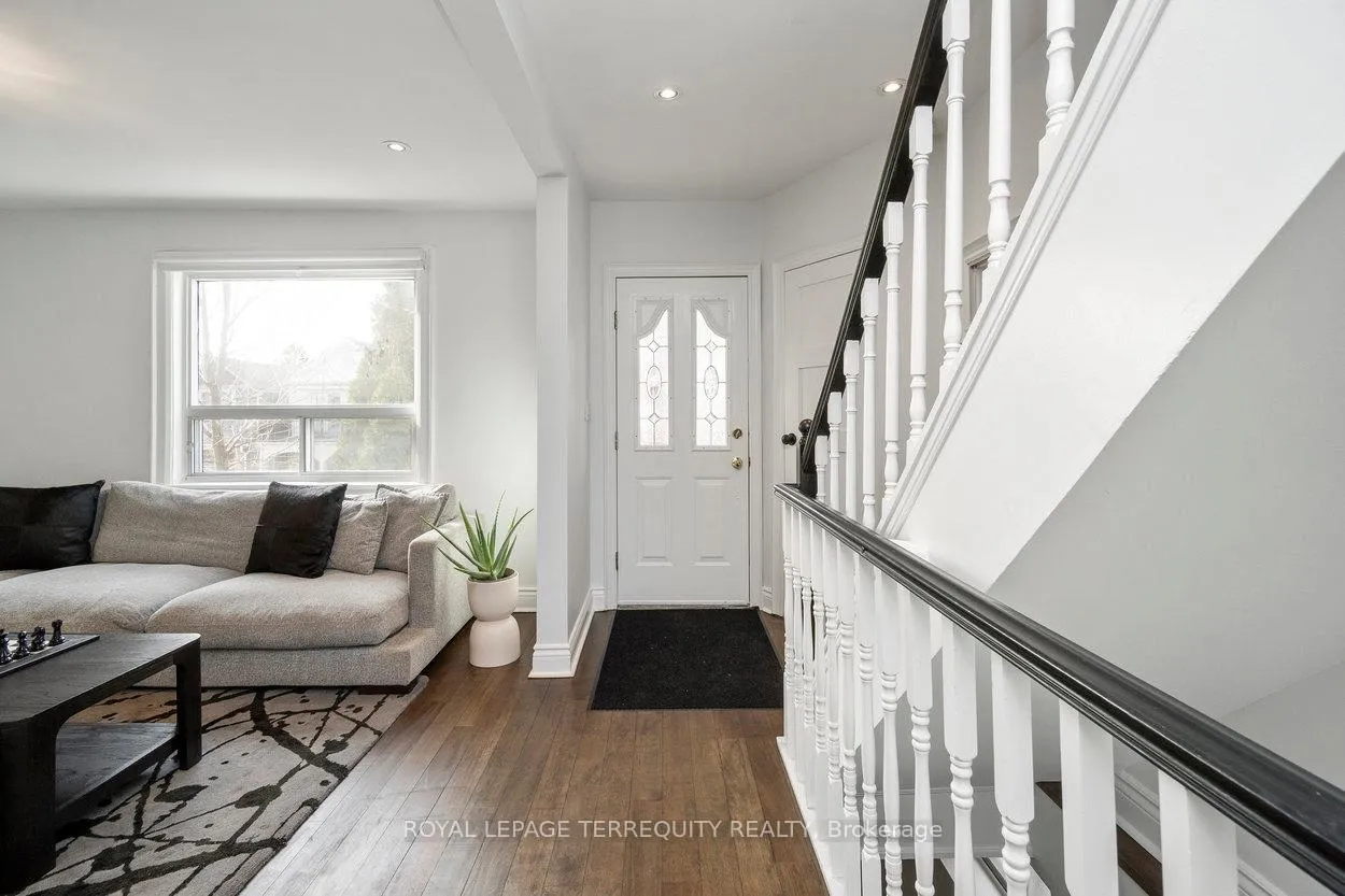 Photo 5 of 261 Blackthorn Avenue, Toronto, Weston-Pellam Park — HOMEH