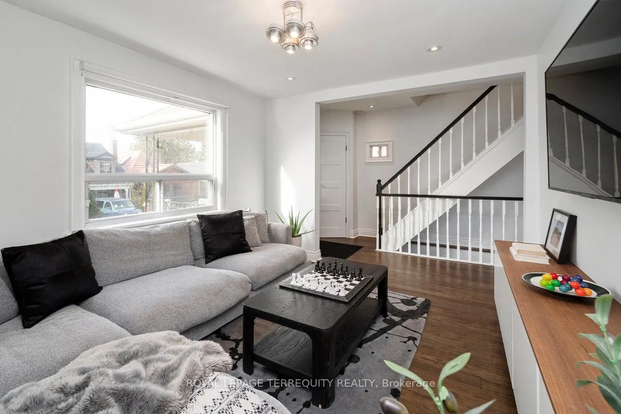 Photo 8 of 261 Blackthorn Avenue, Toronto, Weston-Pellam Park — HOMEH