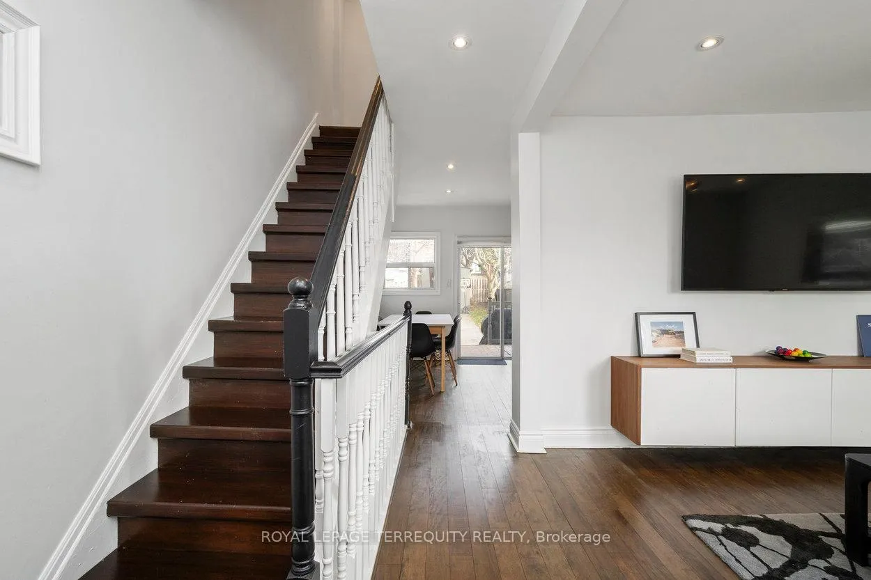 Photo 9 of 261 Blackthorn Avenue, Toronto, Weston-Pellam Park — HOMEH