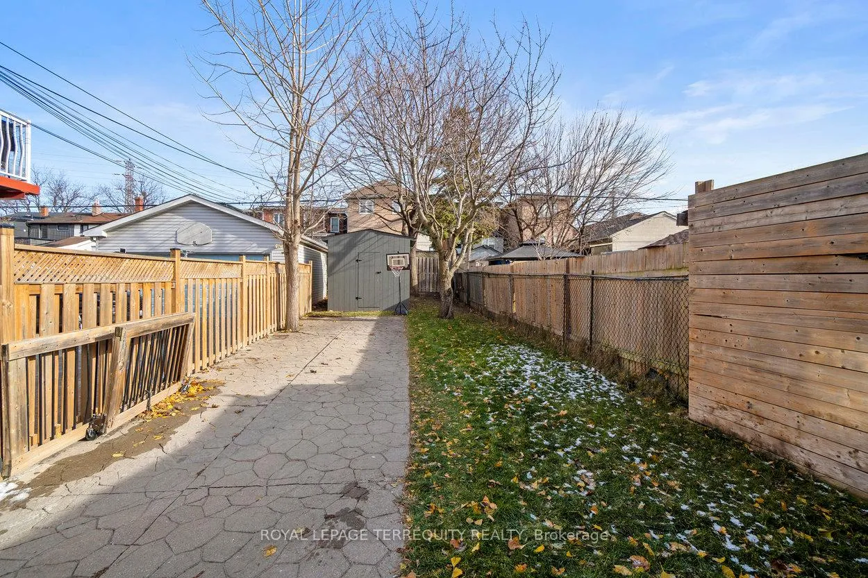 Photo 35 of 261 Blackthorn Avenue, Toronto, Weston-Pellam Park — HOMEH