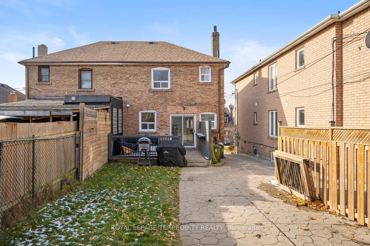 Photo 38 of 261 Blackthorn Avenue, Toronto, Weston-Pellam Park — HOMEH