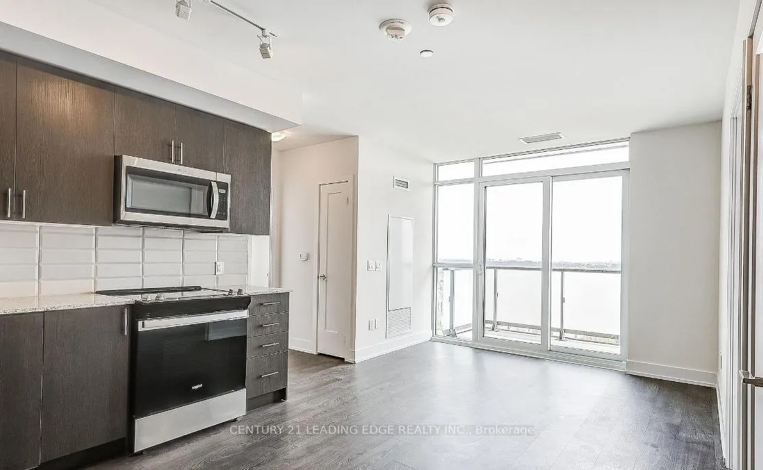Photo 4 of Unit 716, 2550 Simcoe Street N, Oshawa, Windfields — HOMEH