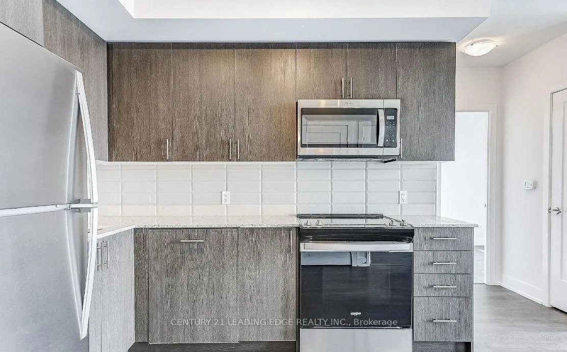 Photo 5 of Unit 716, 2550 Simcoe Street N, Oshawa, Windfields — HOMEH