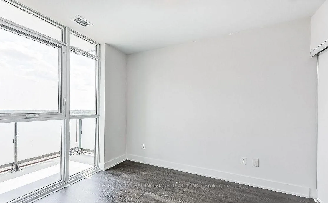 Photo 16 of Unit 716, 2550 Simcoe Street N, Oshawa, Windfields — HOMEH