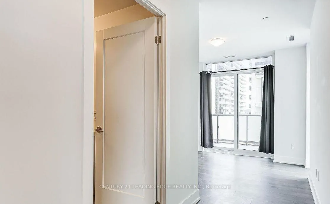 Photo 17 of Unit 716, 2550 Simcoe Street N, Oshawa, Windfields — HOMEH