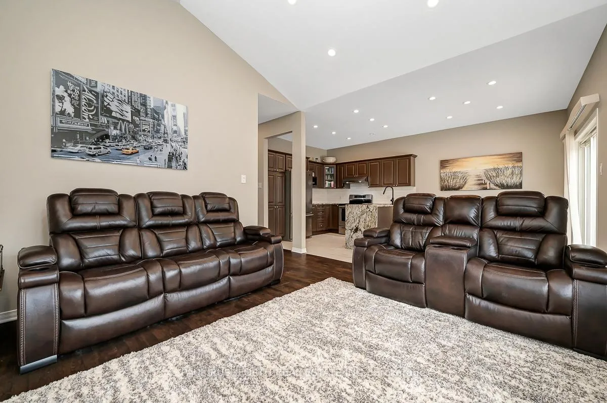 Photo 18 of 1654 Agatha Street, Ottawa, Fallingbrook/Pineridge — HOMEH