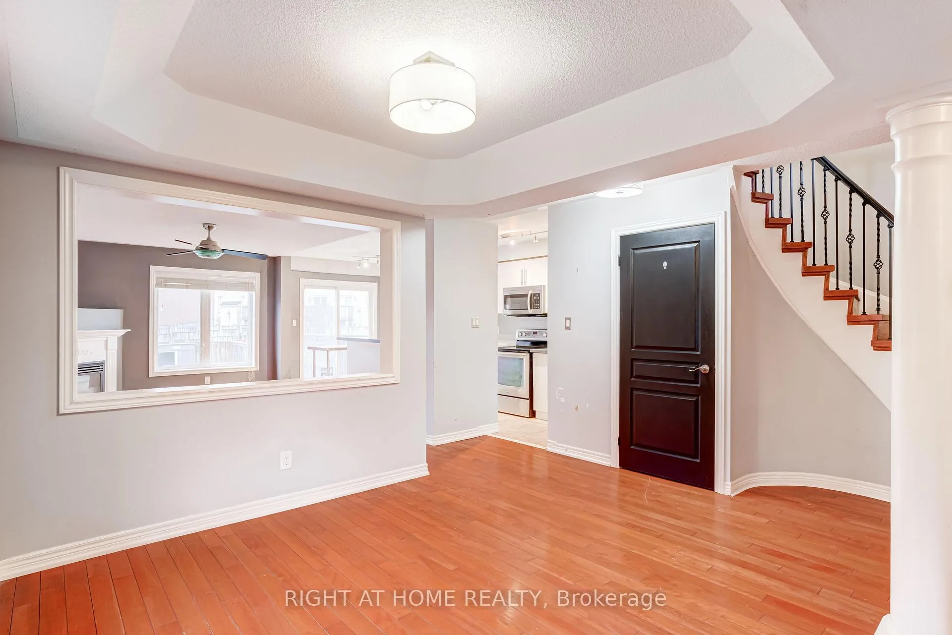 Photo 10 of 4 Whitefoot Crescent, Ajax, South East — HOMEH