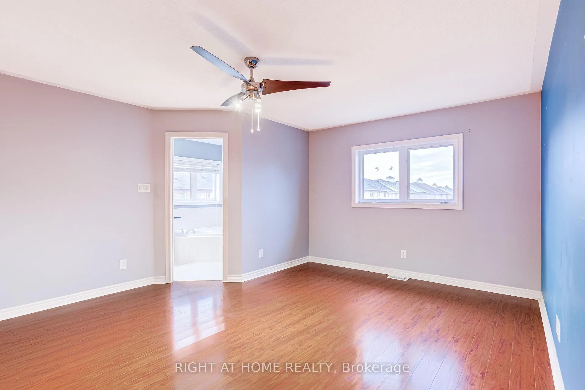 Photo 33 of 4 Whitefoot Crescent, Ajax, South East — HOMEH