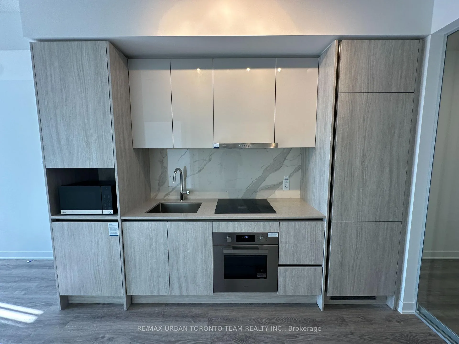 Photo 4 of Unit 3607, 180 Front Street E, Toronto, Moss Park — HOMEH
