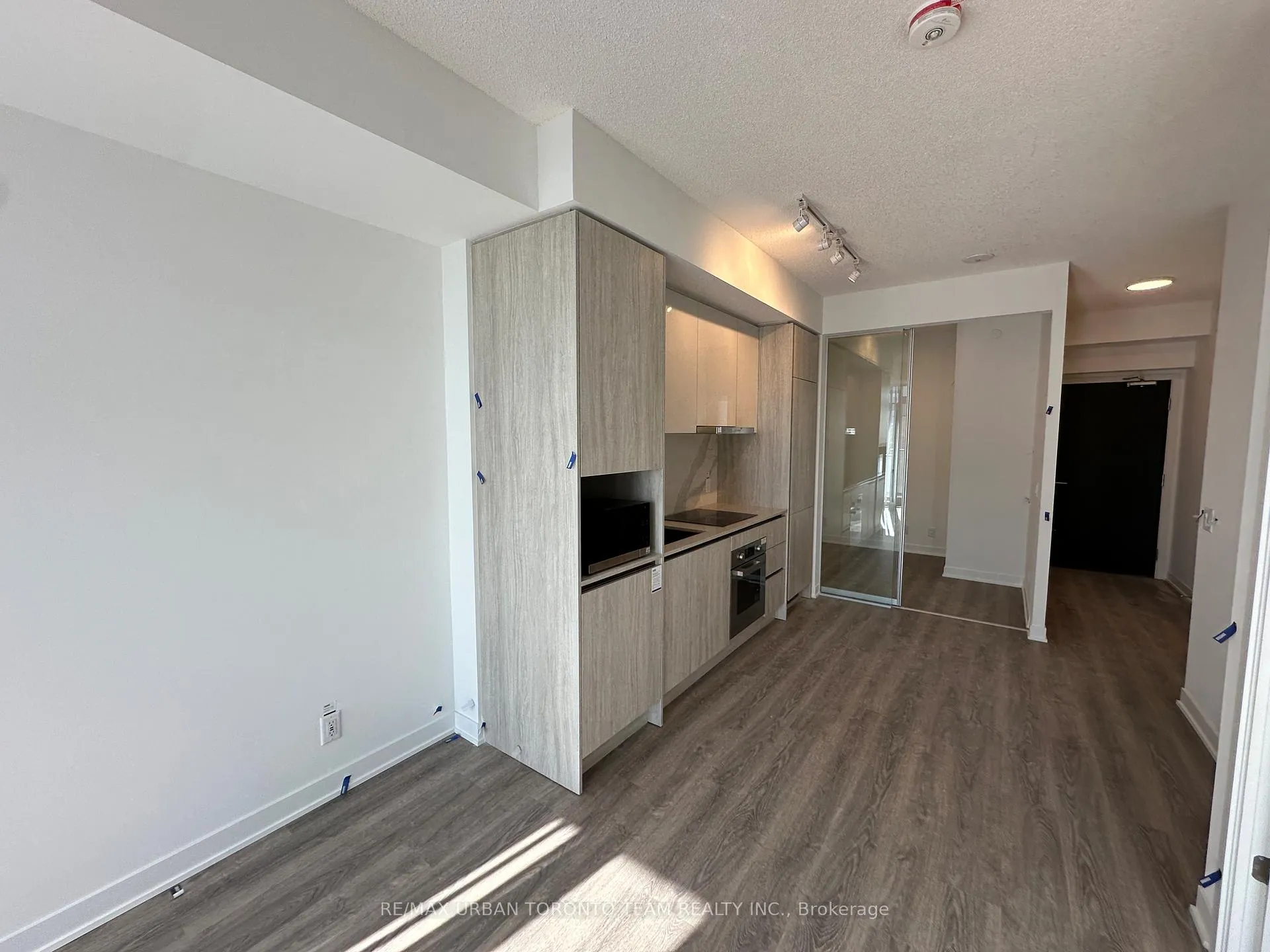 Photo 6 of Unit 3607, 180 Front Street E, Toronto, Moss Park — HOMEH
