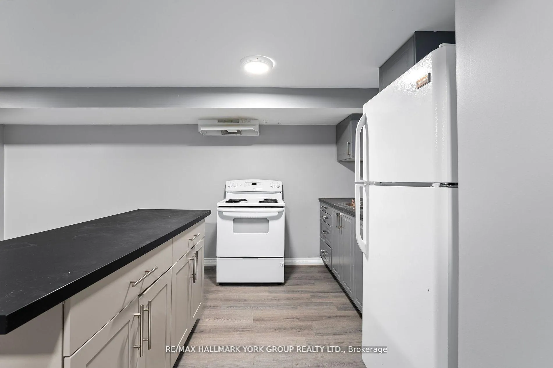 Photo 6 of Unit Lower, 25A College Crescent, Barrie, Grove East — HOMEH