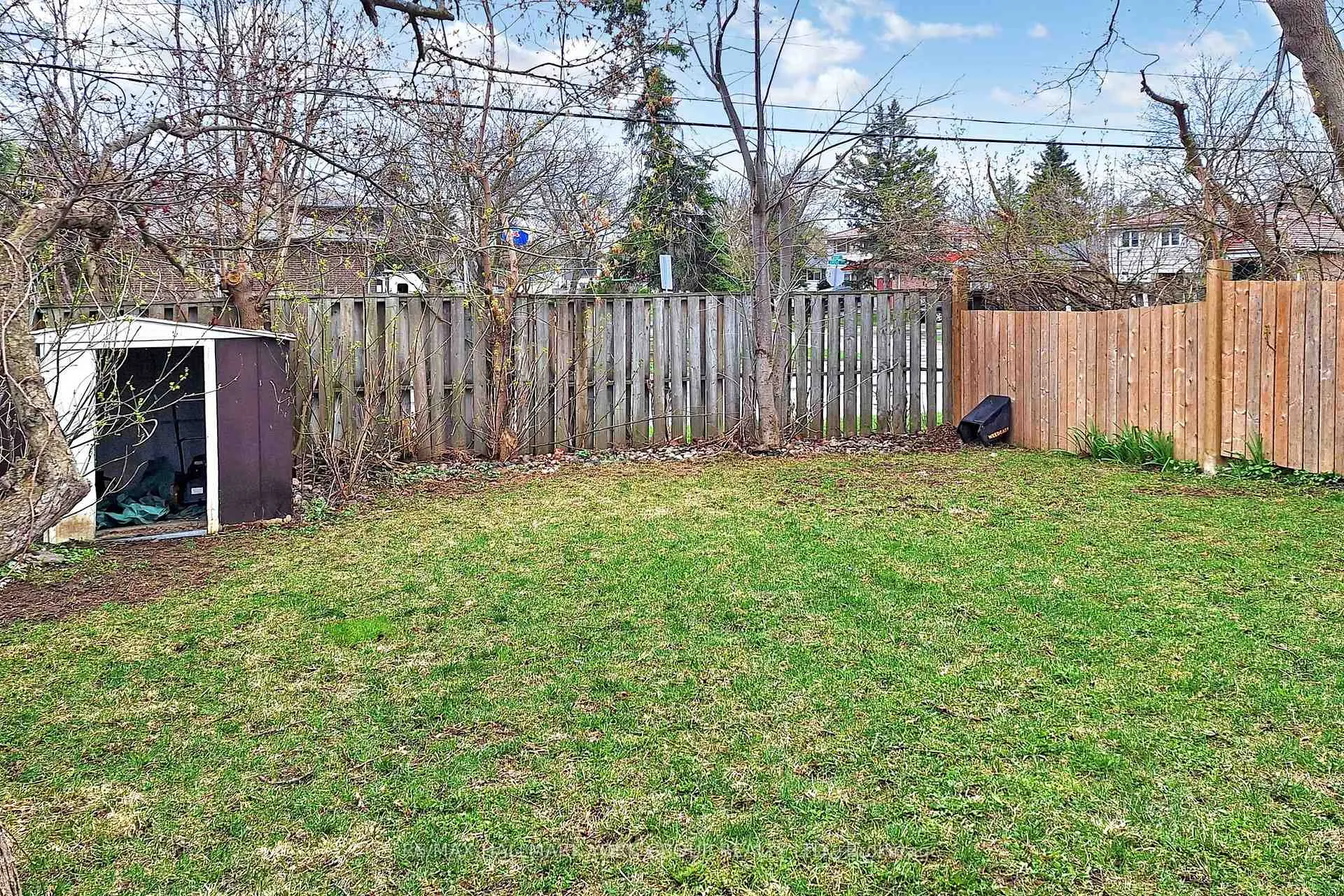 Photo 18 of Unit Lower, 25A College Crescent, Barrie, Grove East — HOMEH