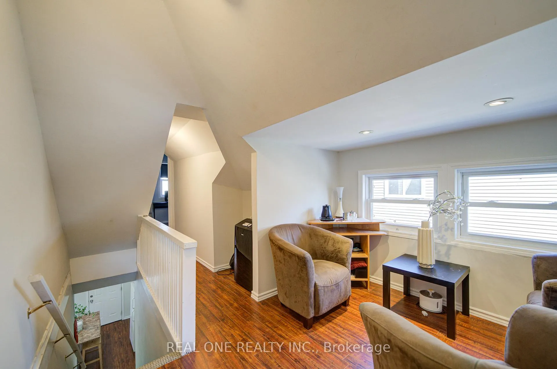 Photo 26 of 102 Royal Avenue, Hamilton, Ainslie Wood — HOMEH