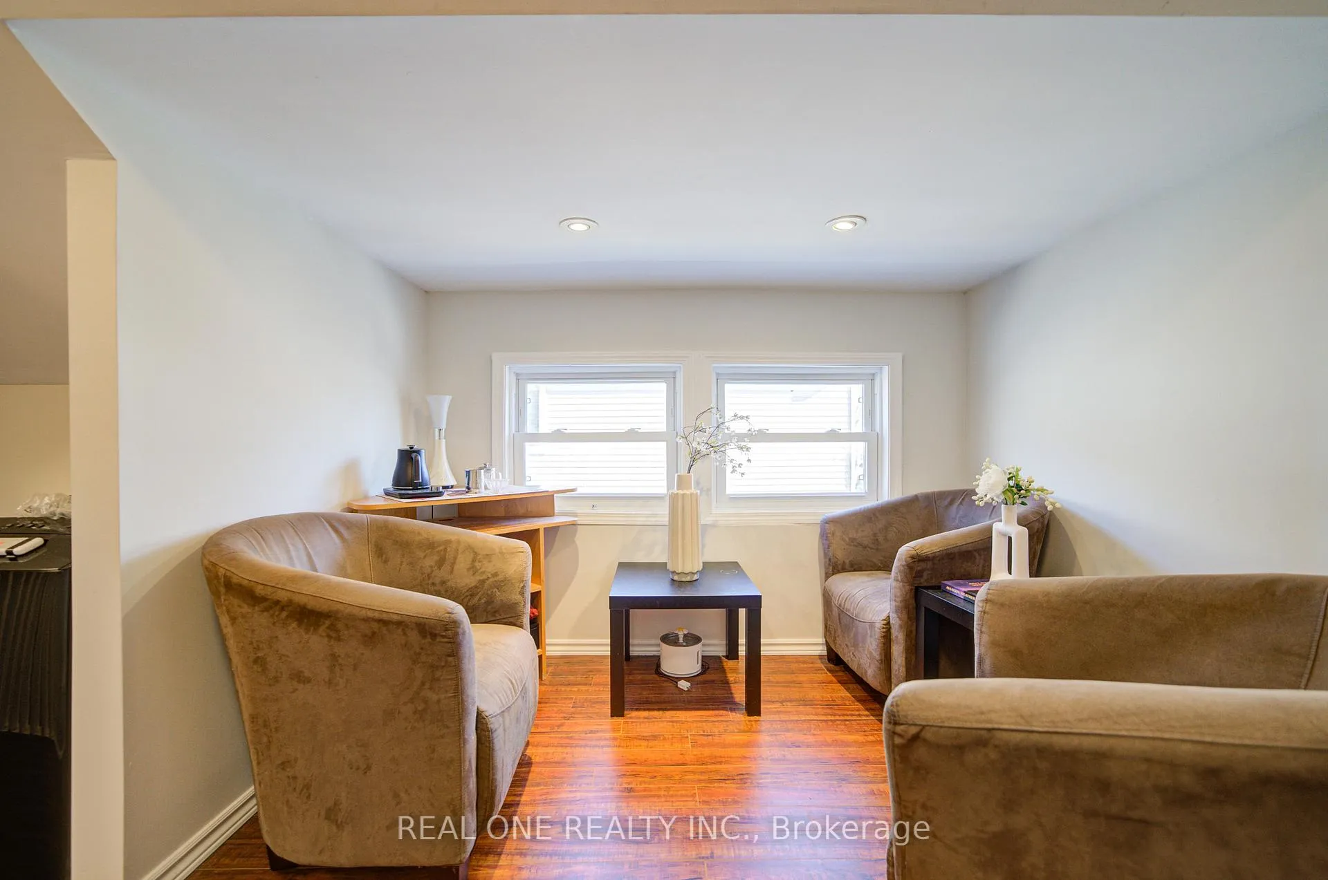 Photo 27 of 102 Royal Avenue, Hamilton, Ainslie Wood — HOMEH