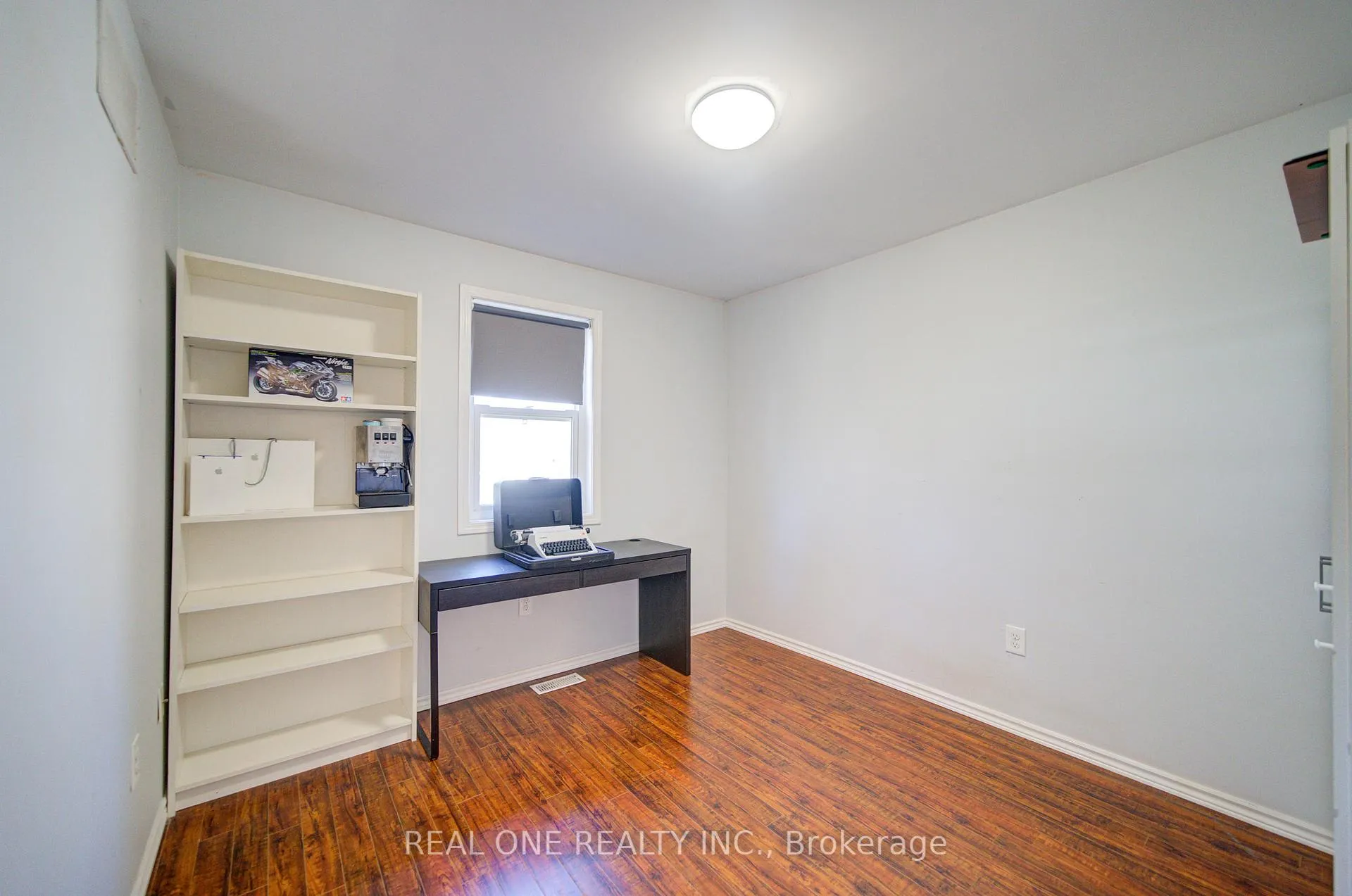 Photo 30 of 102 Royal Avenue, Hamilton, Ainslie Wood — HOMEH