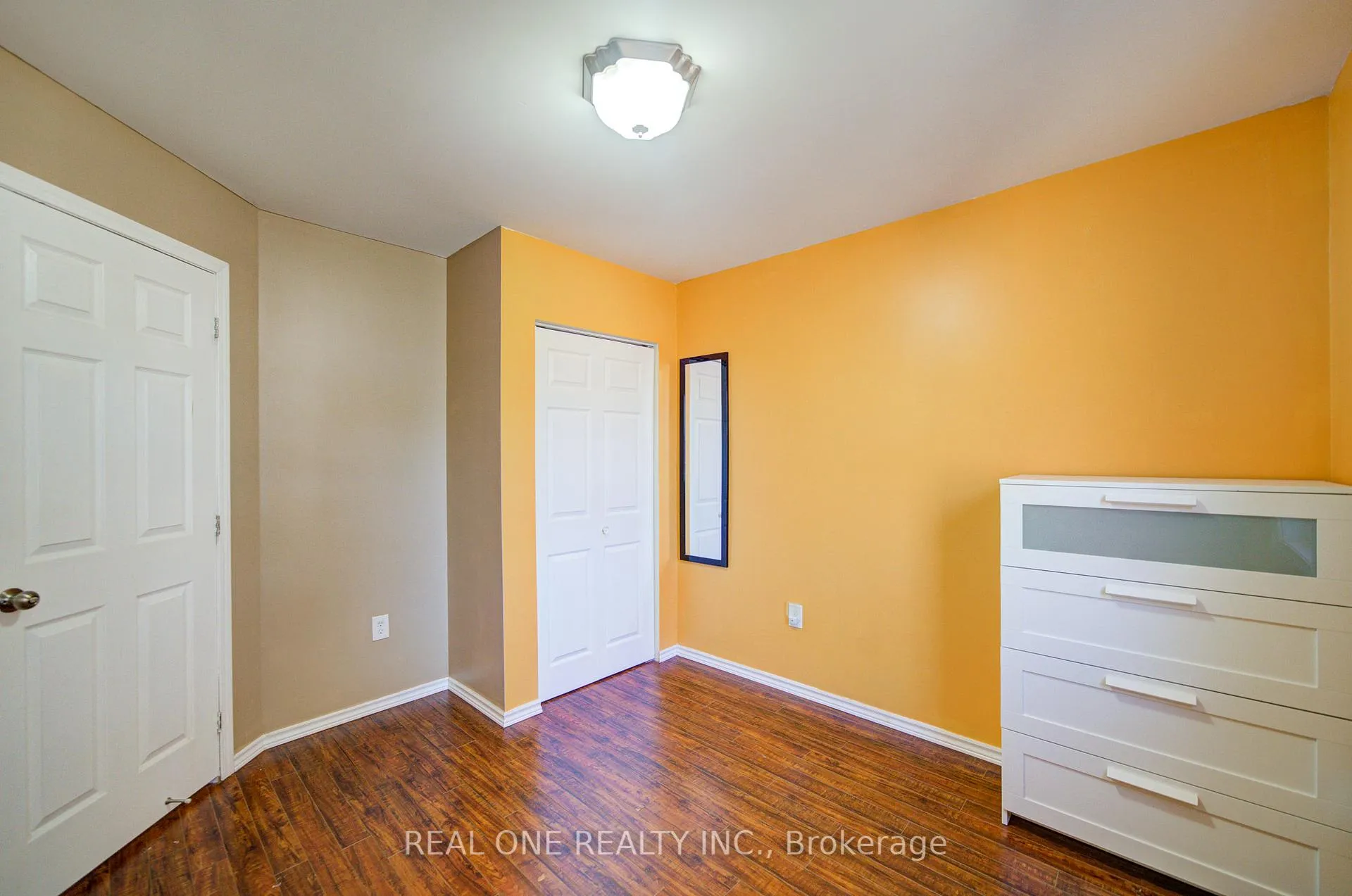 Photo 34 of 102 Royal Avenue, Hamilton, Ainslie Wood — HOMEH