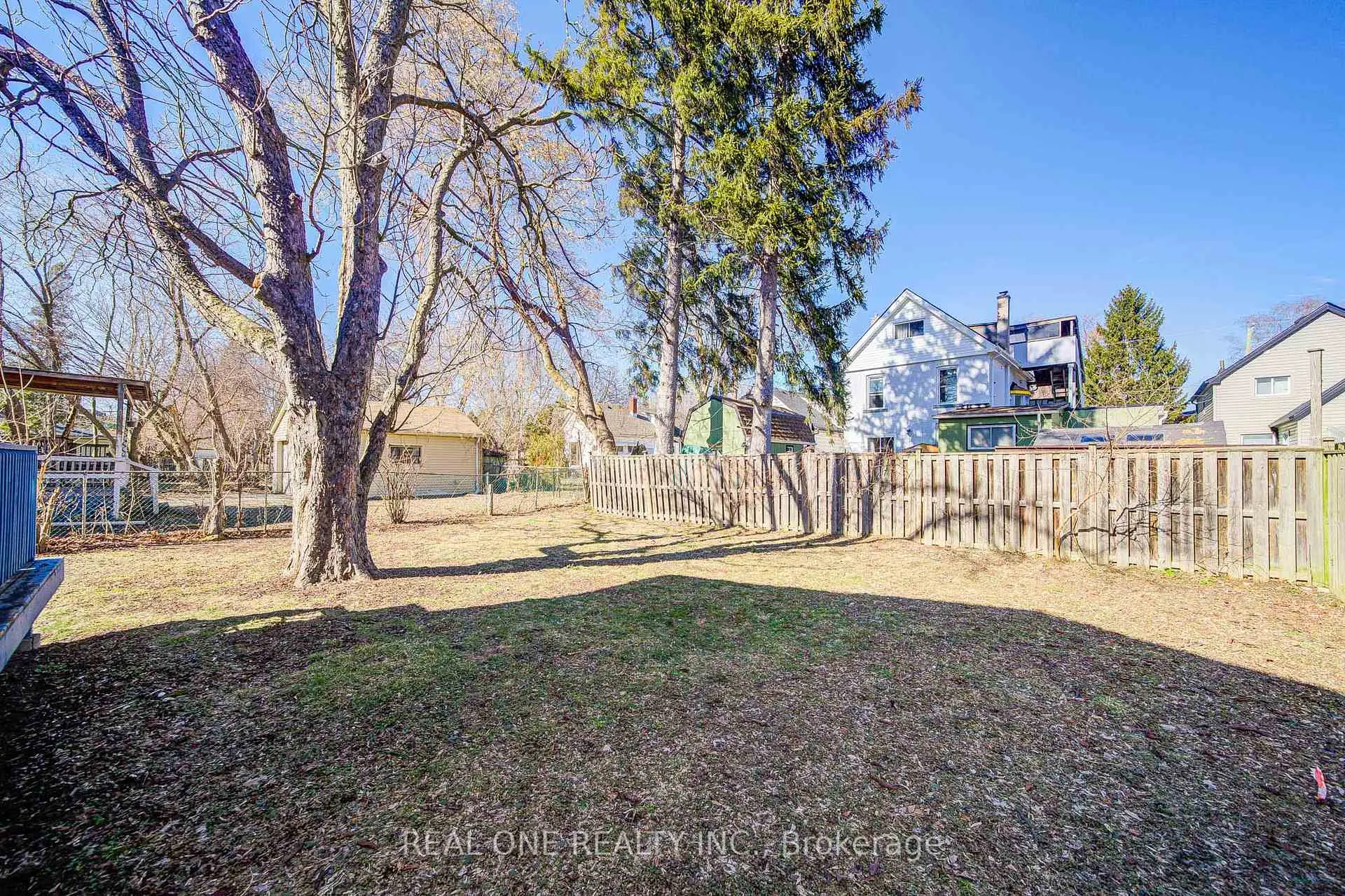 Photo 37 of 102 Royal Avenue, Hamilton, Ainslie Wood — HOMEH