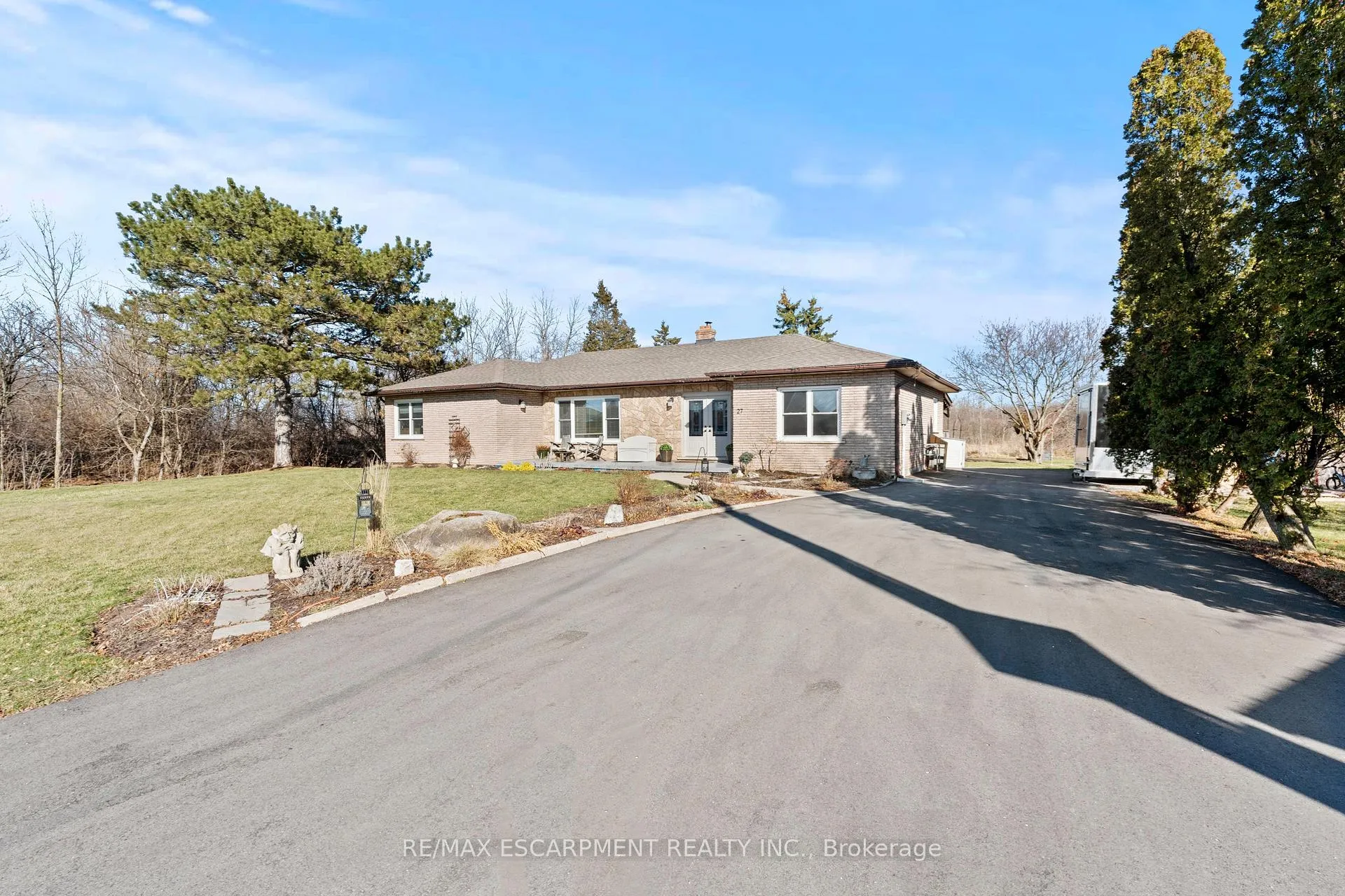 Photo 4 of 27 Cline Mountain Road S, Grimsby, Grimsby West — HOMEH
