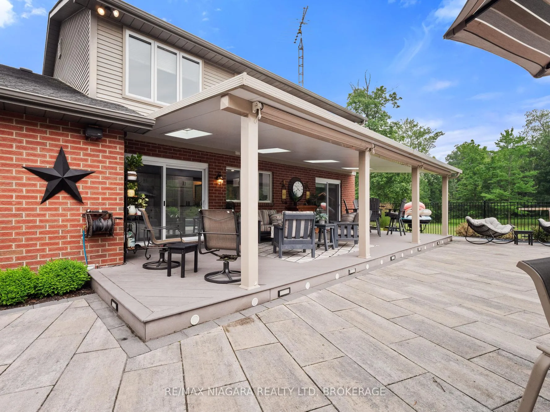 Photo 8 of 2738 Moyer Street, Pelham, North Pelham — HOMEH