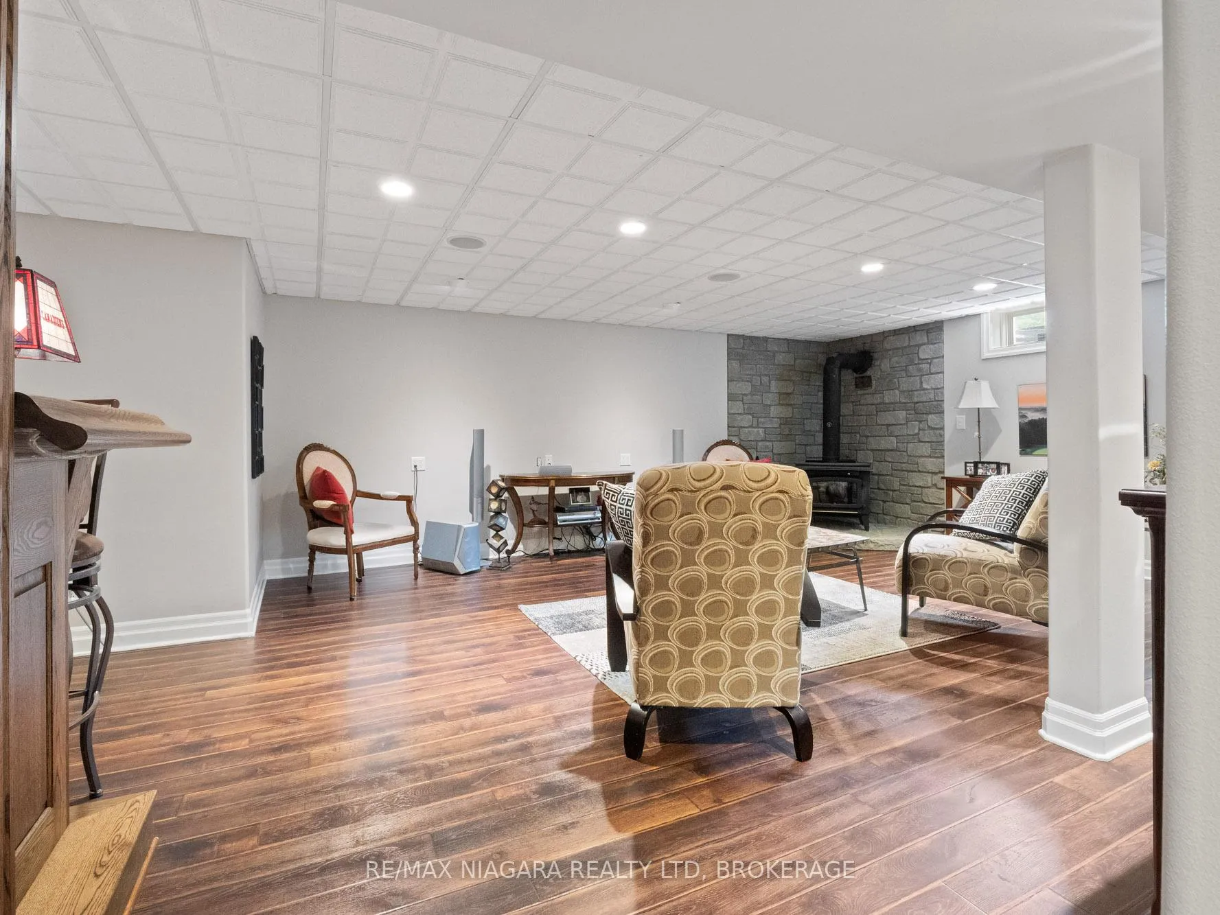 Photo 35 of 2738 Moyer Street, Pelham, North Pelham — HOMEH
