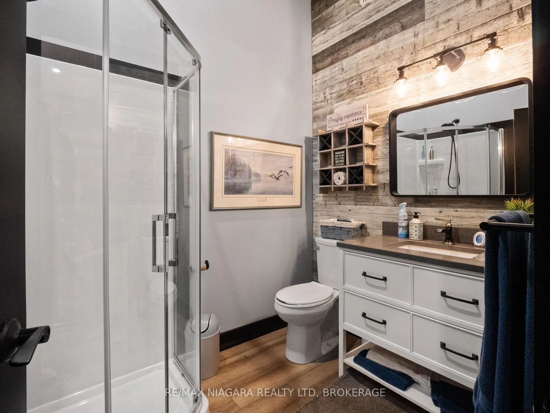 Photo 44 of 2738 Moyer Street, Pelham, North Pelham — HOMEH