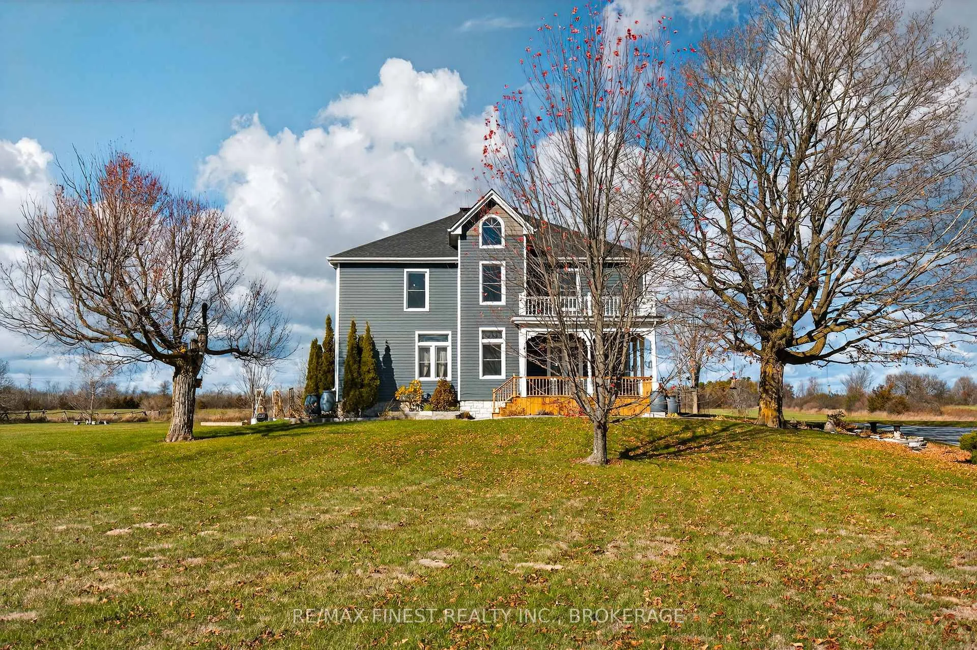 Photo 1 of 525 Scotland Road, Loyalist, Lennox and Addington - South — HOMEH