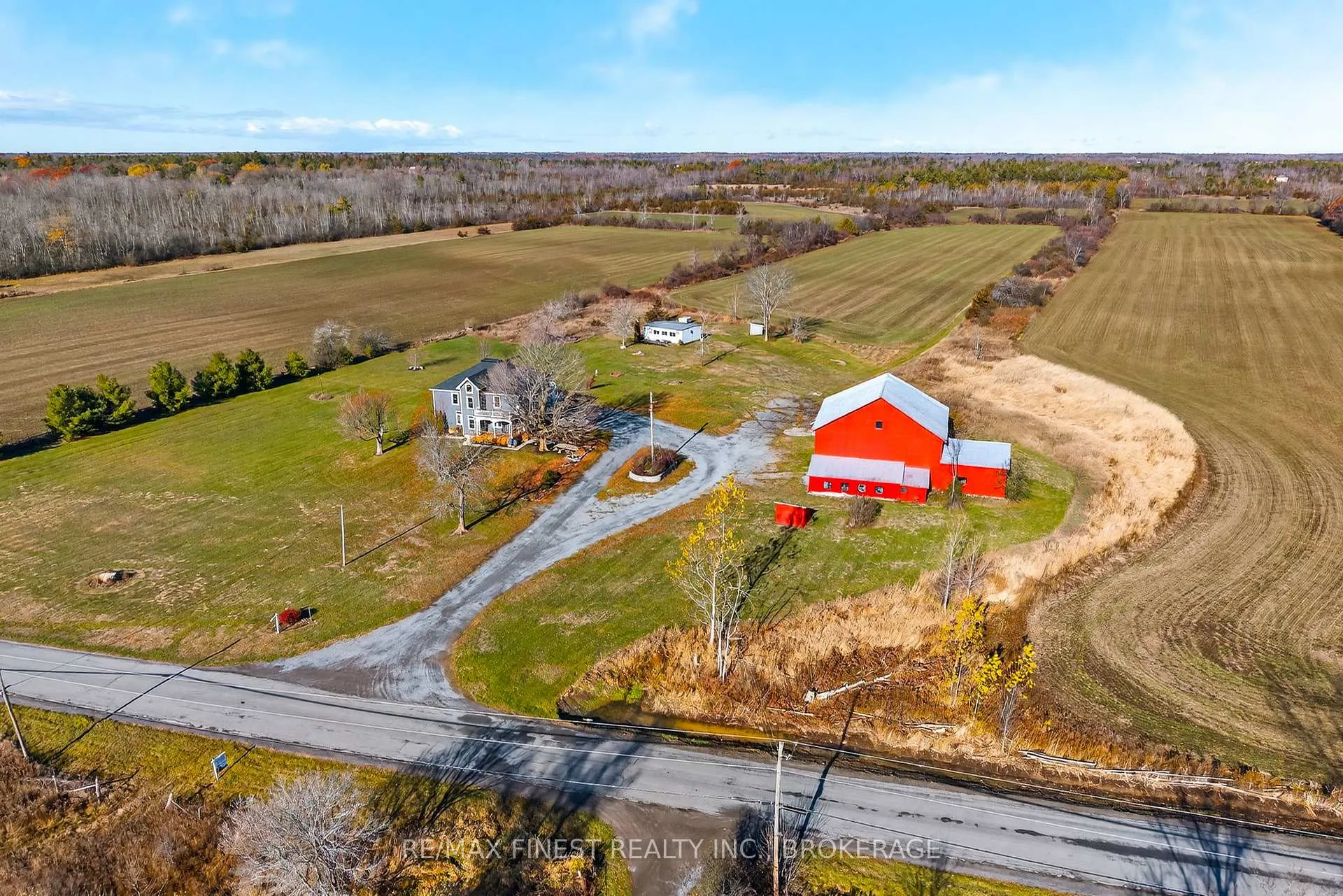 Photo 4 of 525 Scotland Road, Loyalist, Lennox and Addington - South — HOMEH