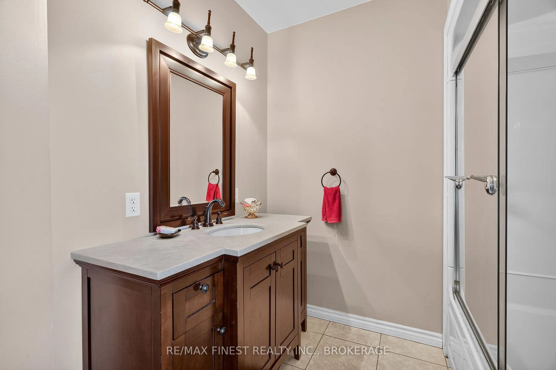 Photo 35 of 525 Scotland Road, Loyalist, Lennox and Addington - South — HOMEH