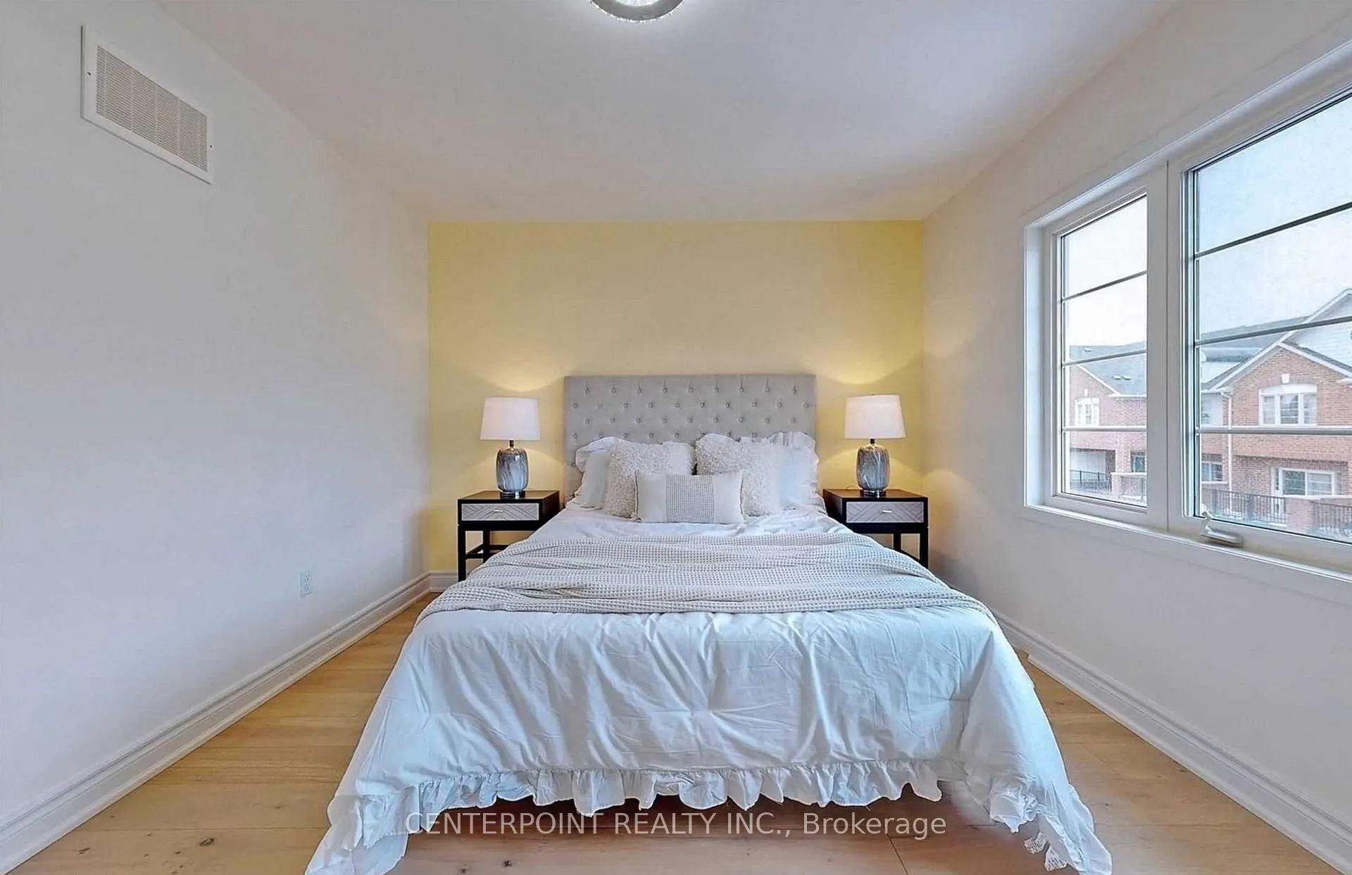 Photo 22 of 21 Beehive Lane, Markham, Wismer — HOMEH