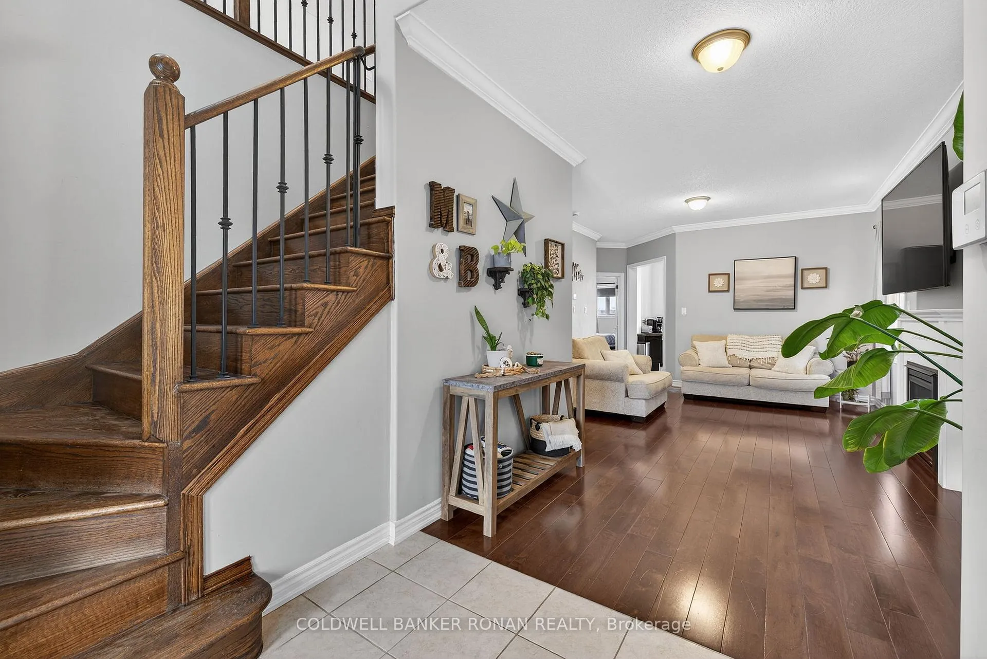 Photo 4 of 22 Morrison Avenue, New Tecumseth, Alliston — HOMEH