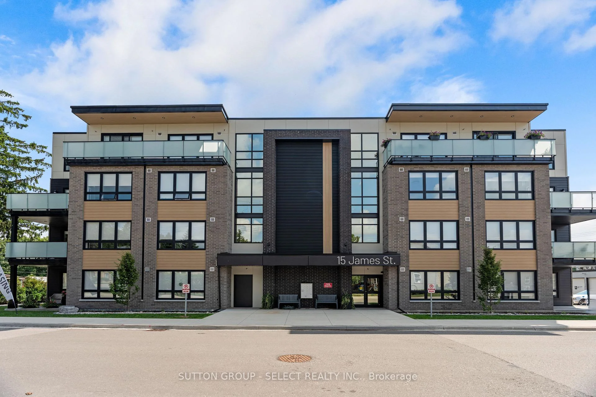 Photo 1 of Unit 402, 15 James Street, South Huron, Exeter — HOMEH