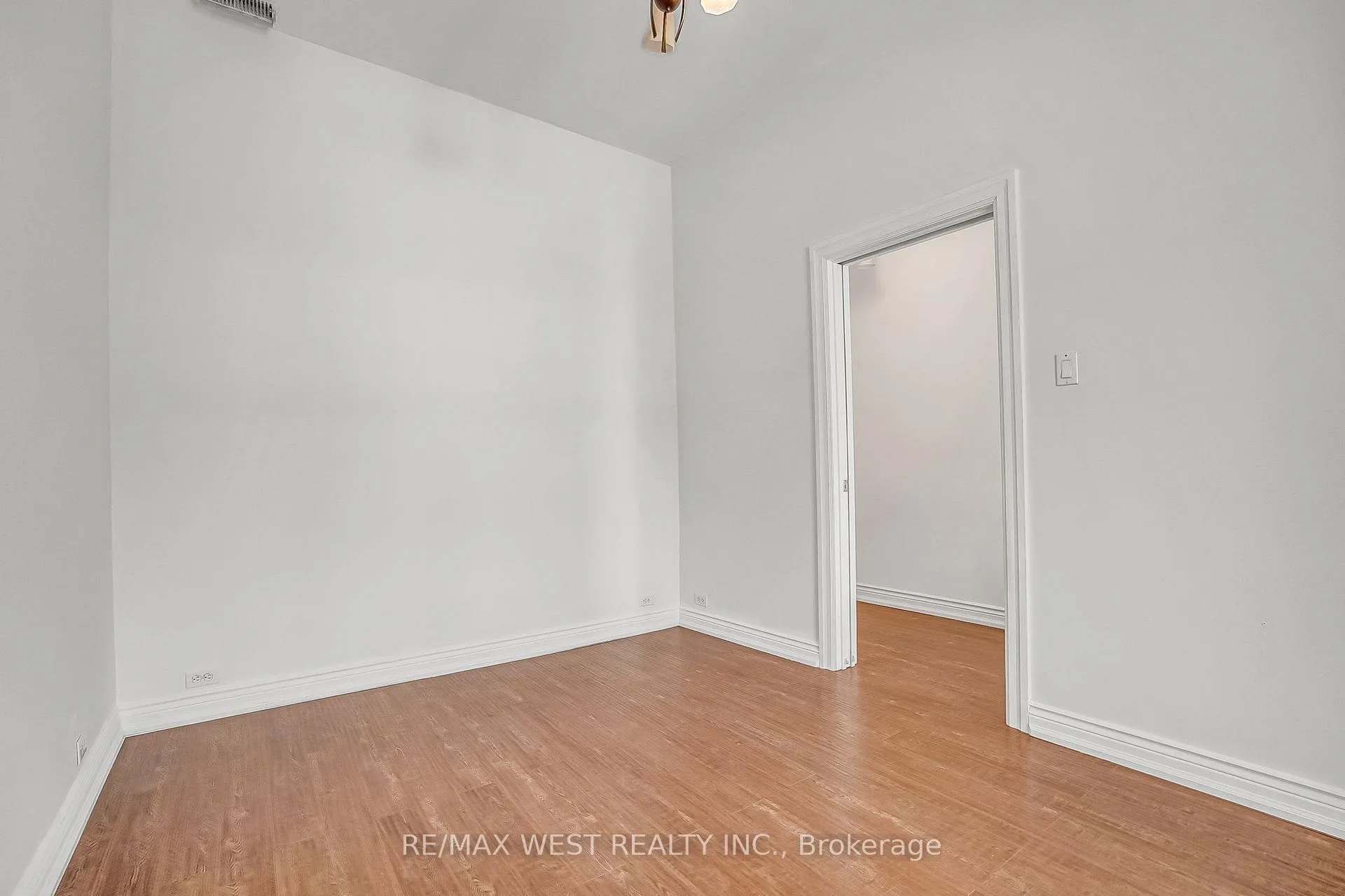 Photo 8 of 472 Symington Avenue, Toronto, Weston-Pellam Park — HOMEH