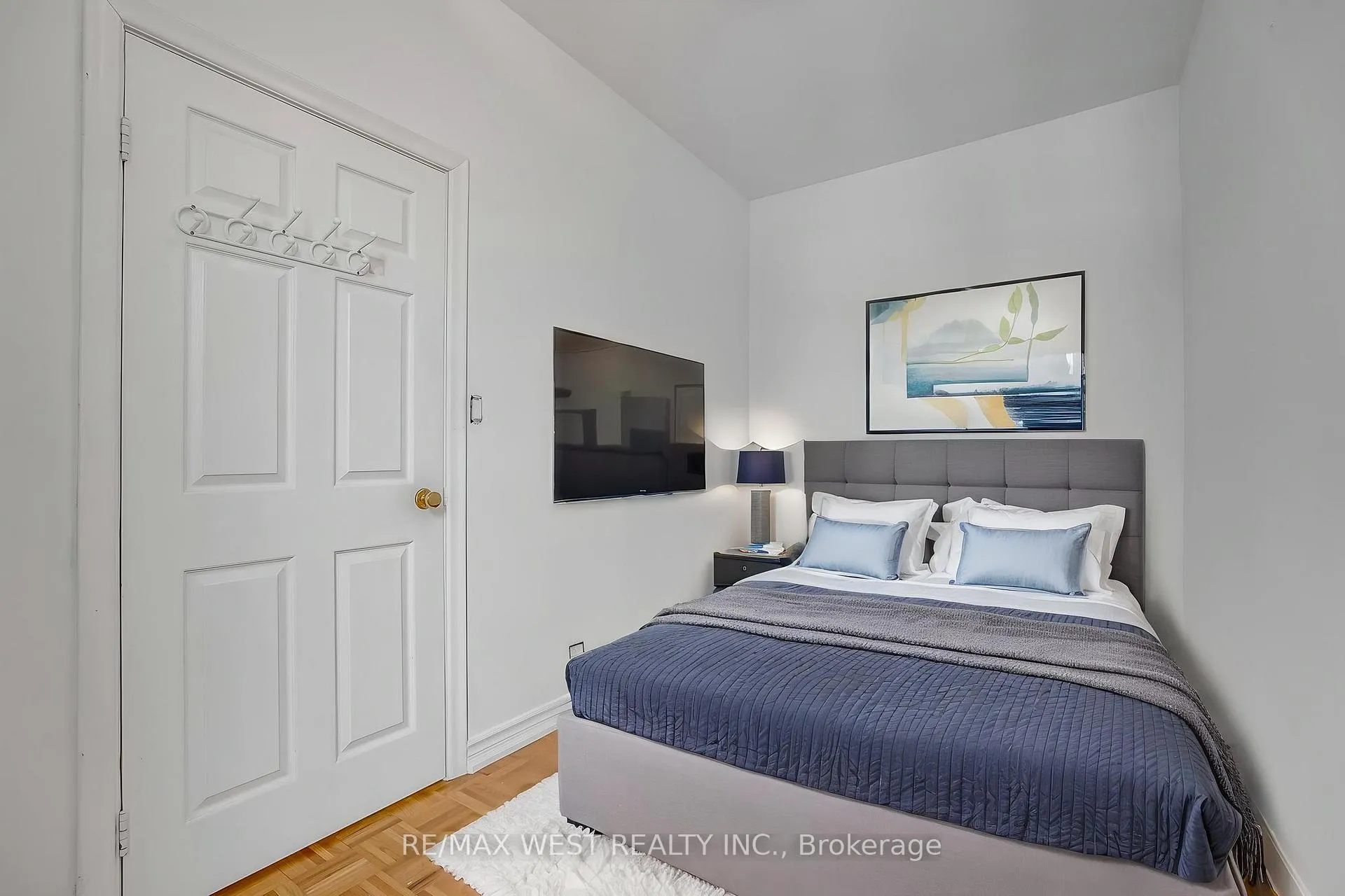 Photo 36 of 472 Symington Avenue, Toronto, Weston-Pellam Park — HOMEH