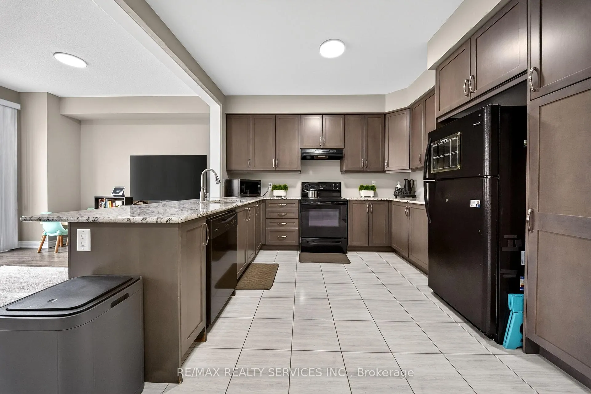 Photo 15 of 76 Phyllis Drive, Caledon, Rural Caledon — HOMEH