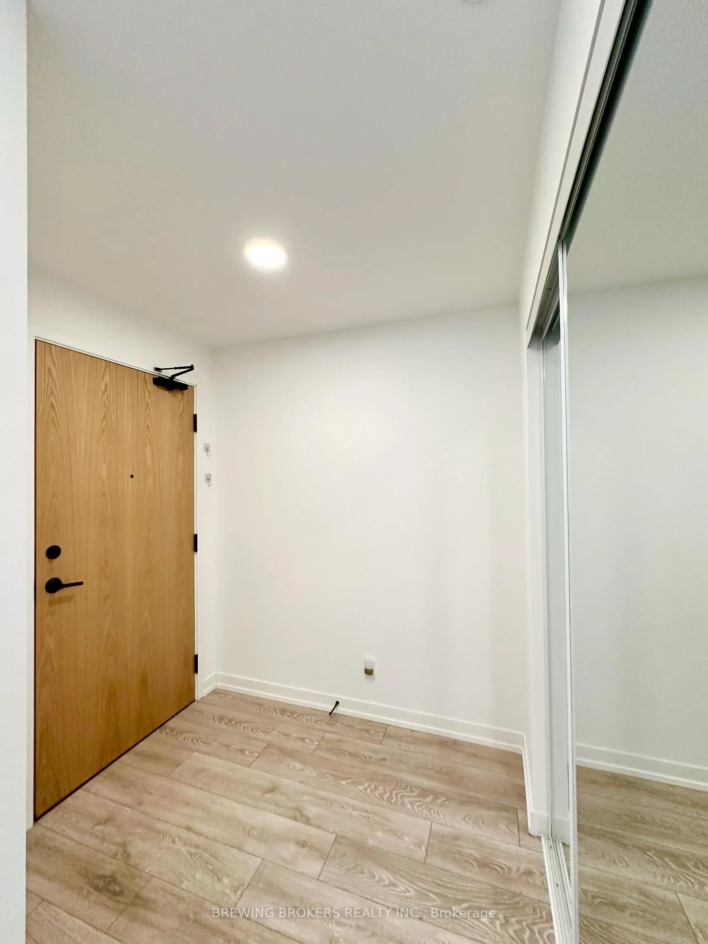 Photo 5 of Unit C204, 8 Beverley Glen Boulevard, Vaughan, Beverley Glen — HOMEH