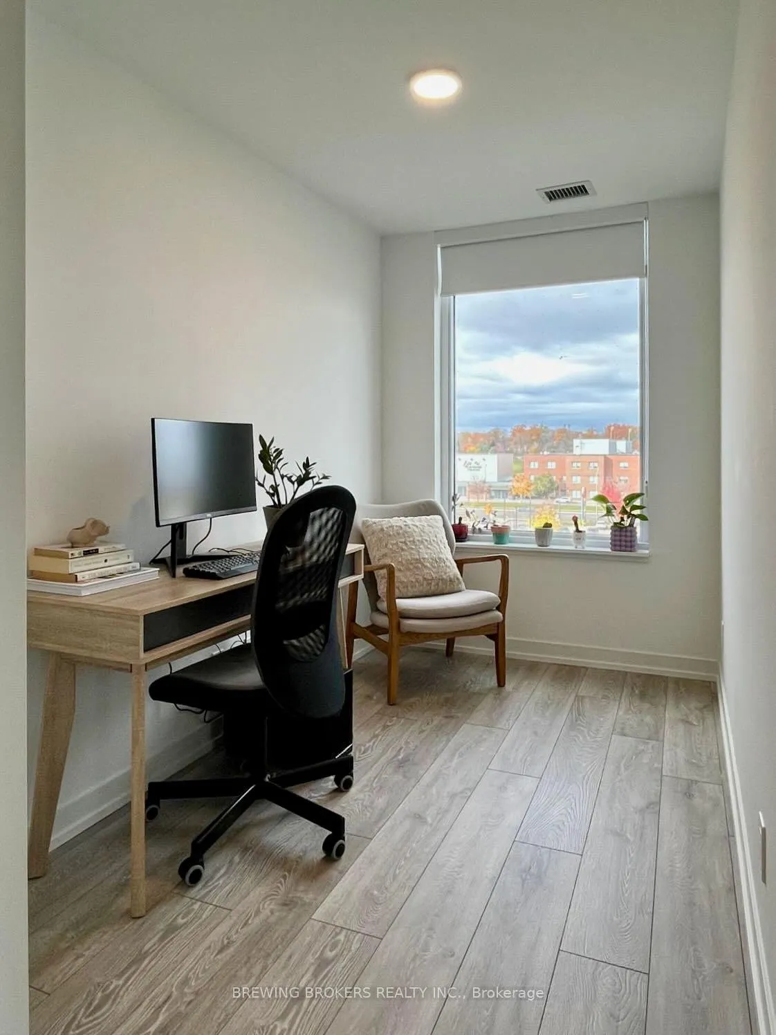 Photo 9 of Unit C204, 8 Beverley Glen Boulevard, Vaughan, Beverley Glen — HOMEH