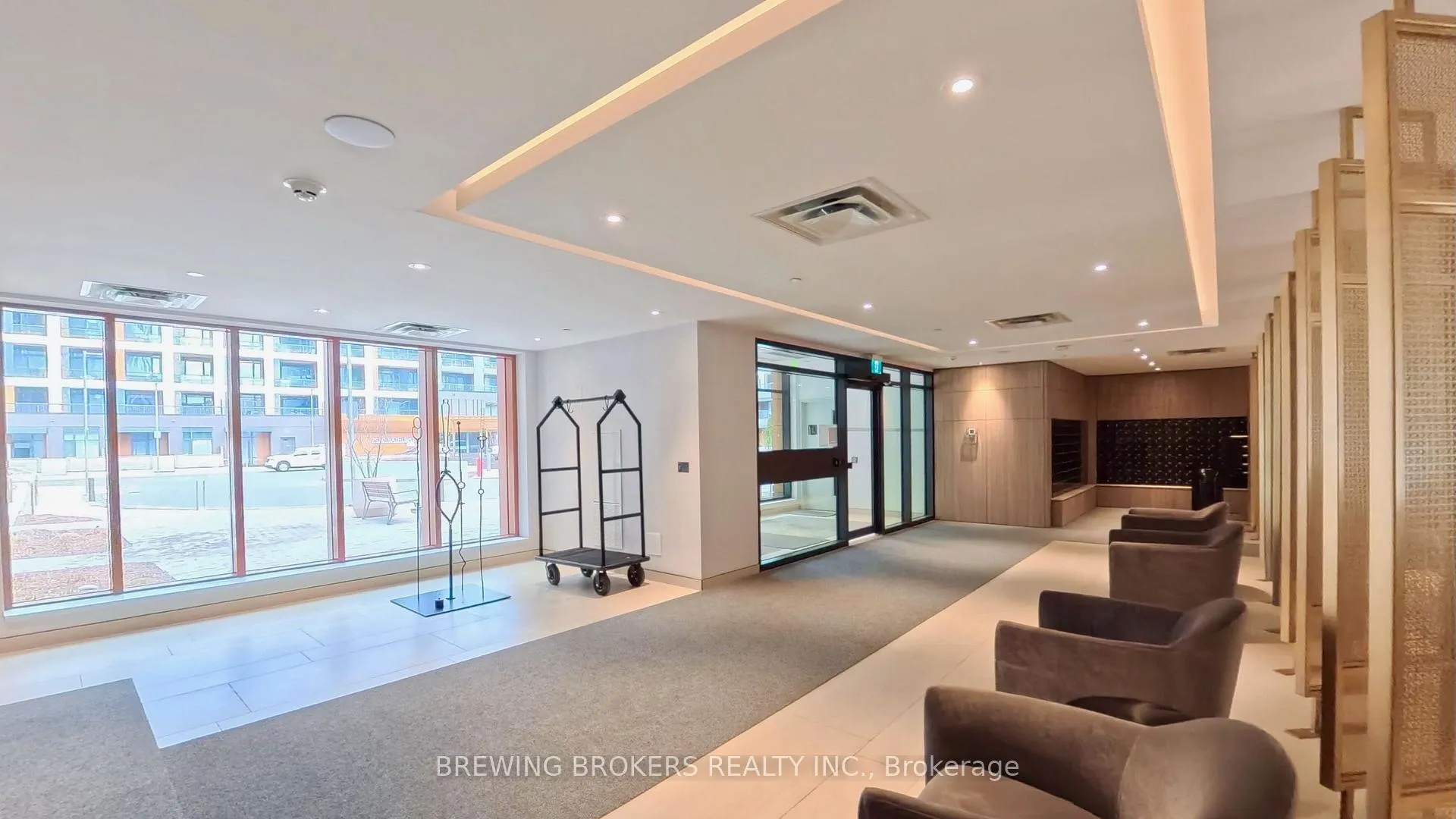 Photo 16 of Unit C204, 8 Beverley Glen Boulevard, Vaughan, Beverley Glen — HOMEH