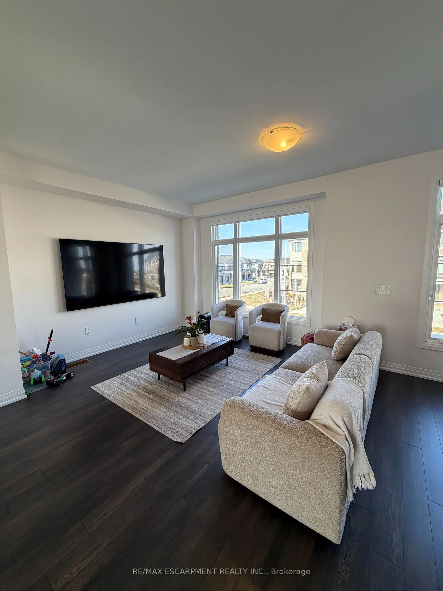 Photo 9 of 460 Provident Way, Hamilton, Mount Hope — HOMEH