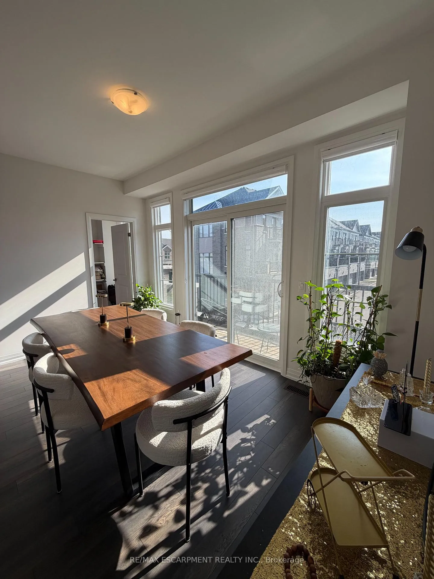 Photo 17 of 460 Provident Way, Hamilton, Mount Hope — HOMEH