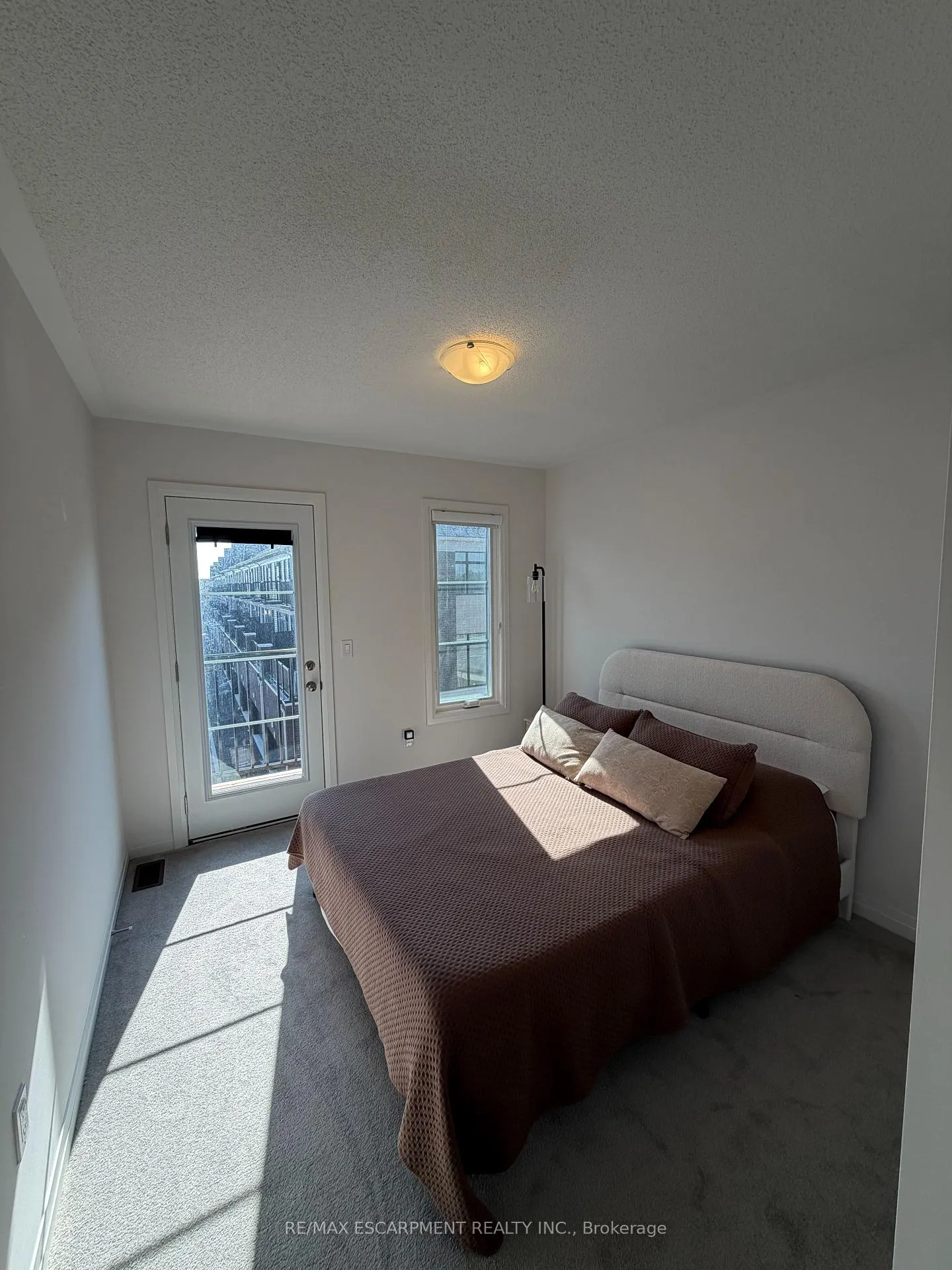 Photo 22 of 460 Provident Way, Hamilton, Mount Hope — HOMEH